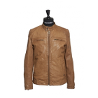 Tips to masking the smell of a leather piece of clothing - VALMOUR