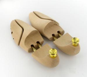 Raw Wood Pointed Shoetrees